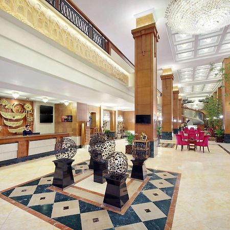 โรงแรมโนโวเทล โซโล Surakarta  ภายนอก รูปภาพ