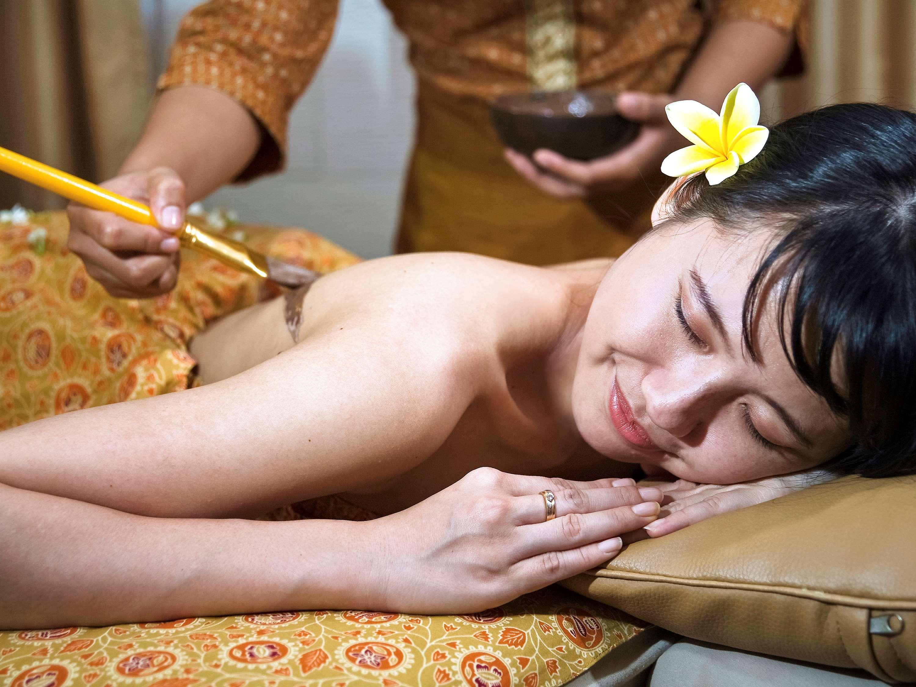 โรงแรมโนโวเทล โซโล Surakarta  ภายนอก รูปภาพ